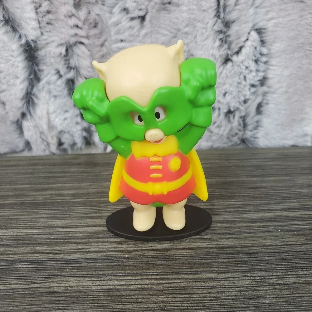 2023 Burger King Kids‎ Meal DC Justice League Porky Pig as Robin Costume